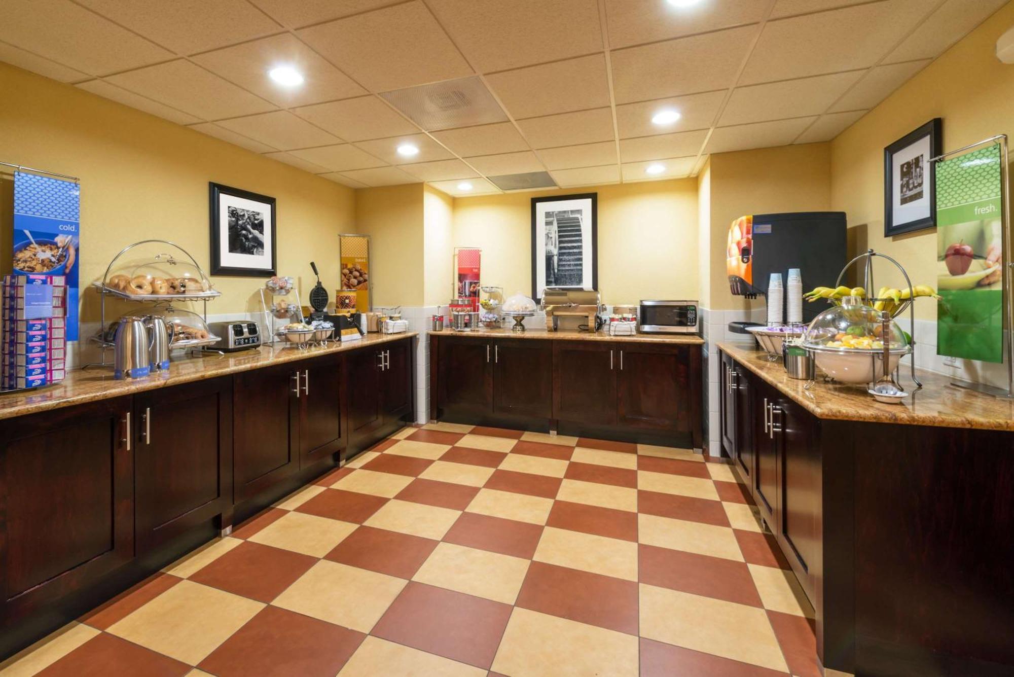 Hampton Inn I-10 & College Drive Baton Rouge Ngoại thất bức ảnh